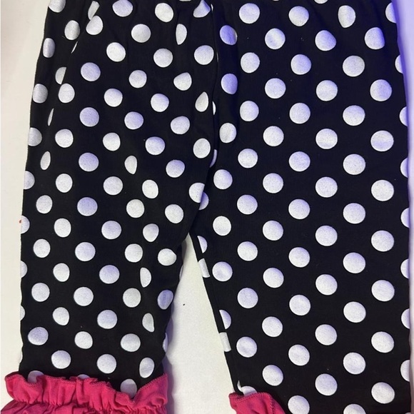 Black and White Polka Dot Garment - Picture 2 of 3